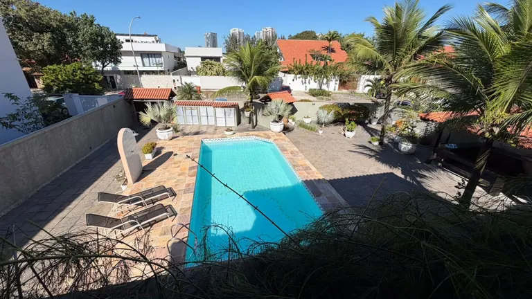 Casa Condomínio Nova Ipanema Barra da Tijuca vista aérea da piscina e jardim