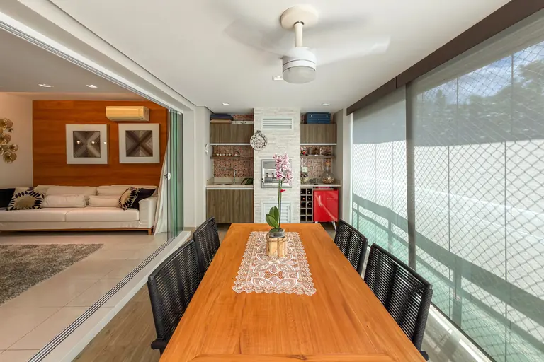 Apartamento Saint Martin Península Barra da Tijuca suíte com armários embutidos